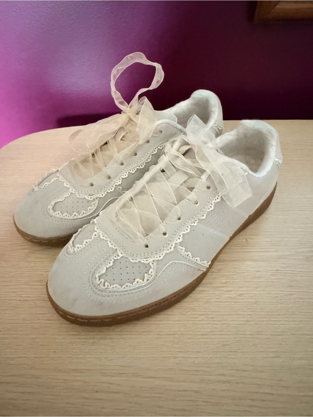 Women's Lace-Trim Casual Sneakers in Cream